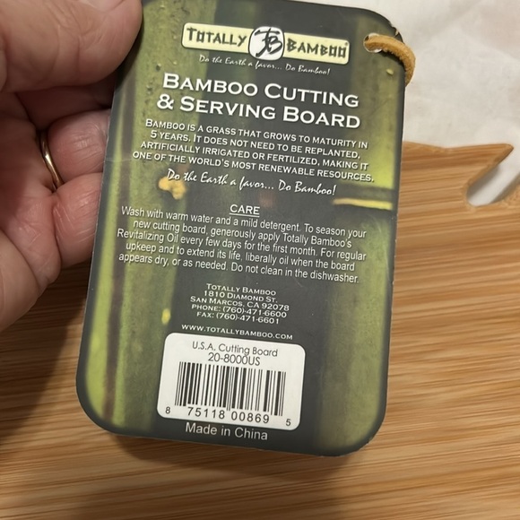 USA Bamboo Cutting & Serving Board NWT - Picture 3 of 8